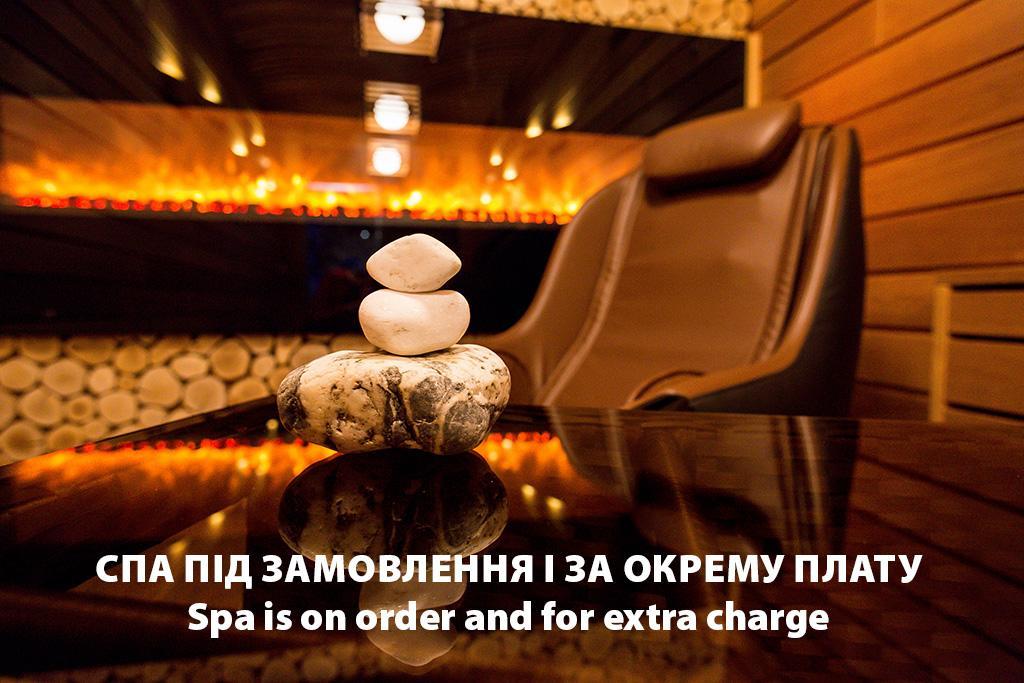 Park Hotel Warshawskiy Sarny  ภายนอก รูปภาพ