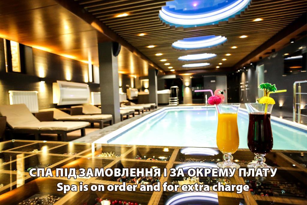 Park Hotel Warshawskiy Sarny  ภายนอก รูปภาพ